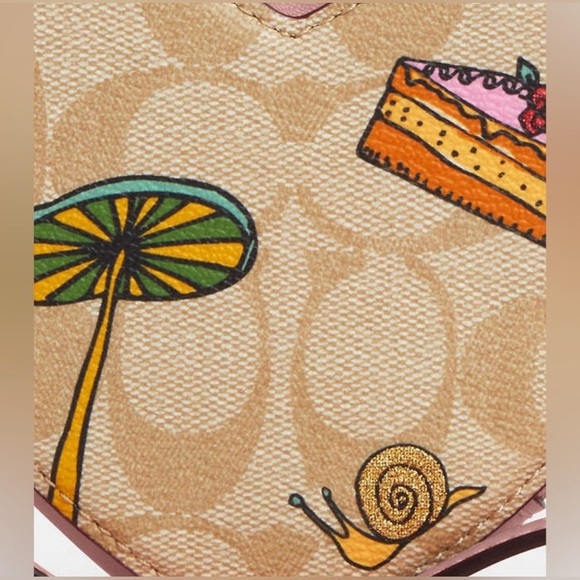 Coach X Observed By Us Heart Wristlet In Signature Canvas! NWT💗 - Picture 4 of 11